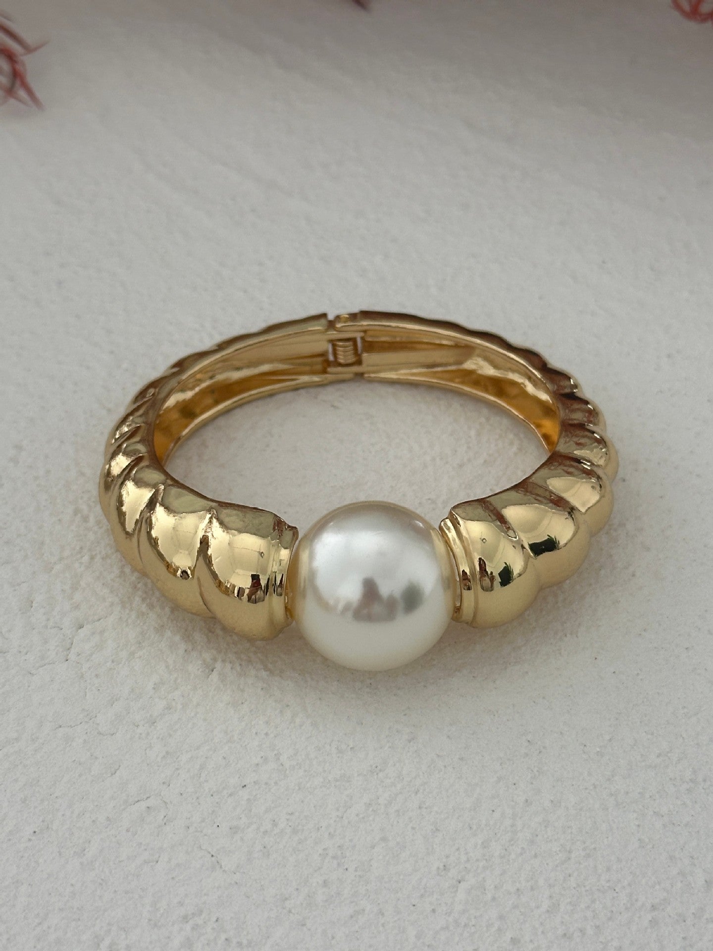 Vintage Luxury Geometric Alloy Plated Pearl Bracelet