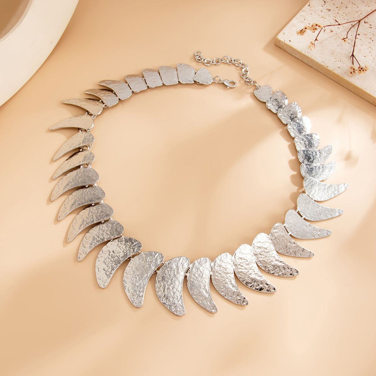 Vintage Punk Geometric Moon Zinc Alloy Plated Choker Necklace for Women