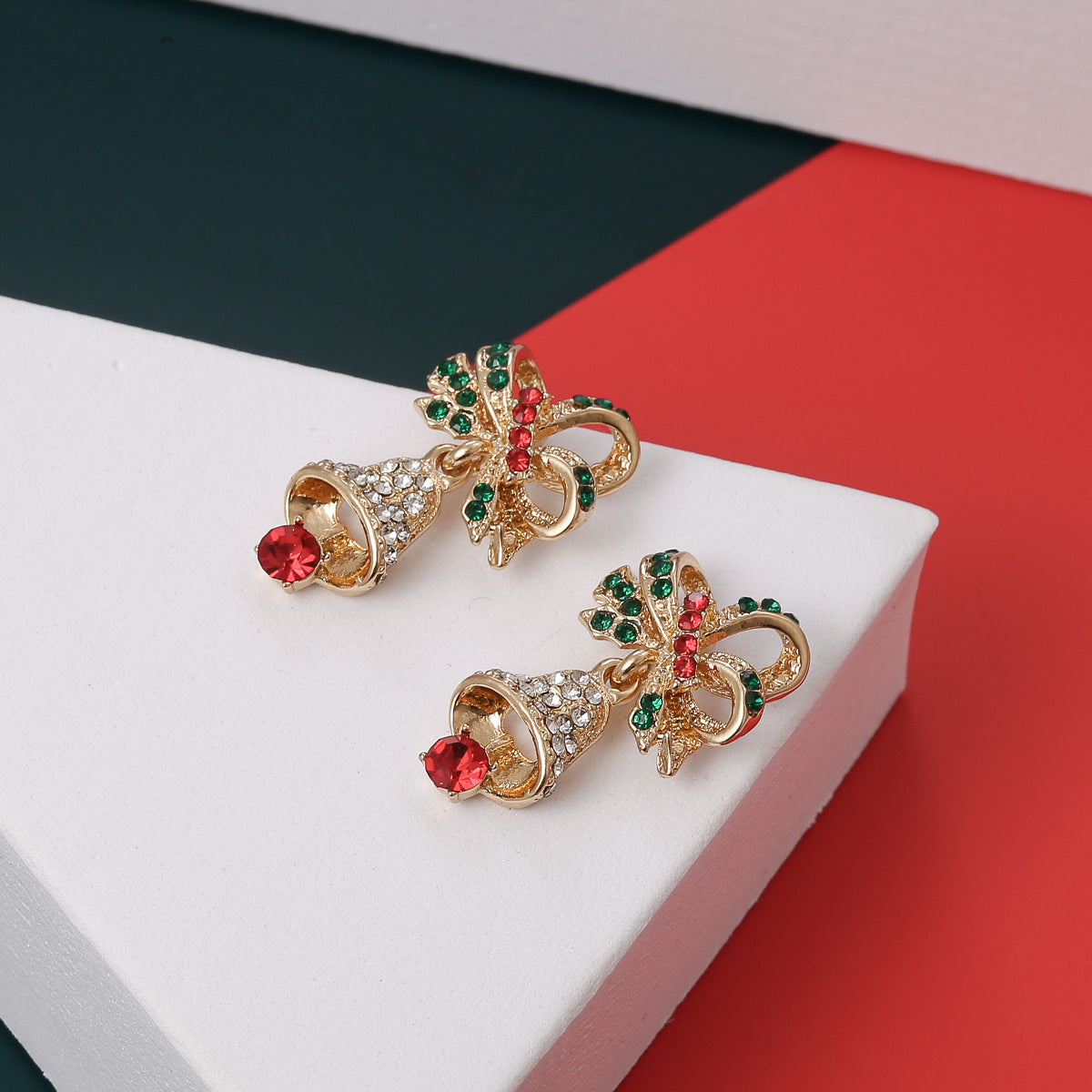 Pendientes de cobre con forma geométrica estilo OL a la moda con acabado chapado para mujer, tema de campana navideña