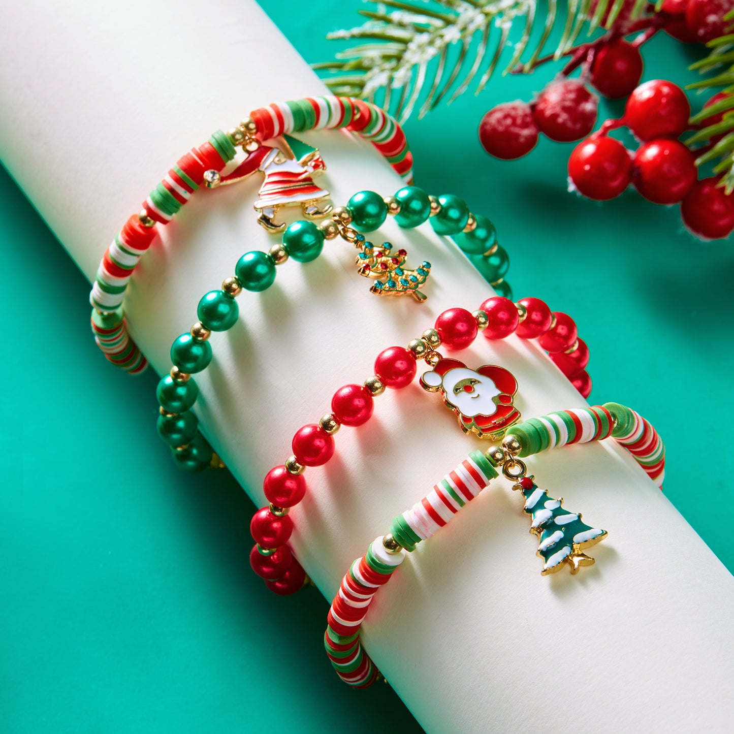 Juego de pulseras elásticas Fashion-Commuter con cuentas de arcilla polimérica con dijes de Papá Noel, copos de nieve y renos para mujer