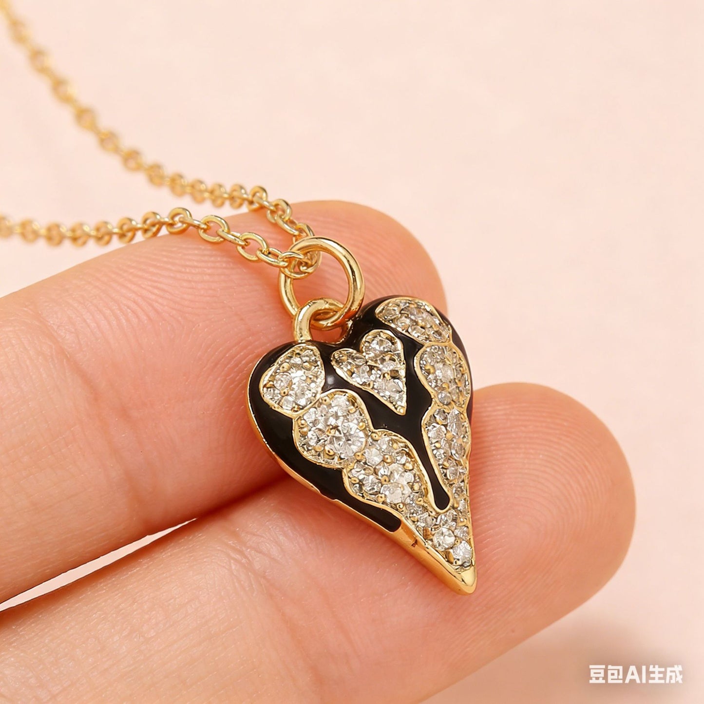 Elegant Heart Brass Micro-Paved Cubic Zirconia Pendant Necklace for Women