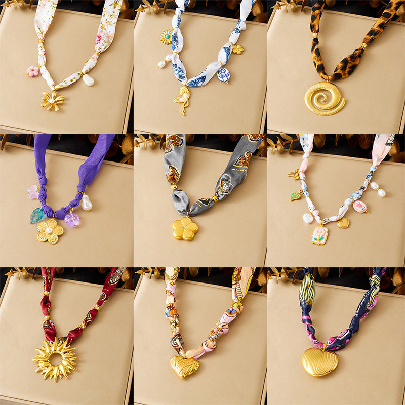 Vintage Elegant Gold Plated Drip Oil Square Floral Leopard Print Stainless Steel Pendant Necklace for Women