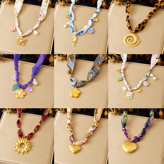 Vintage Elegant Gold Plated Drip Oil Square Floral Leopard Print Stainless Steel Pendant Necklace for Women