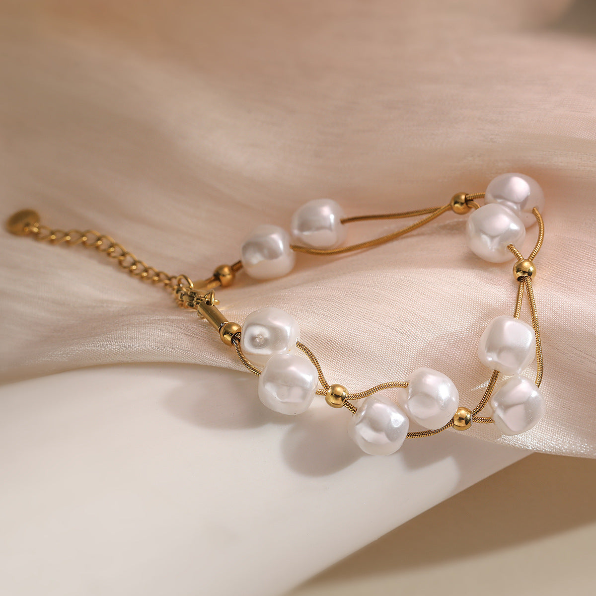 Bracciale da donna a doppio strato in acciaio inossidabile con perle irregolari geometriche minimaliste e finitura placcata