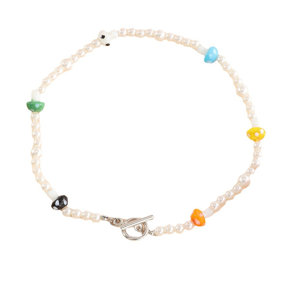 Collana in resina a forma di fungo cartone animato per bambini con chiusura ad anello minimalista e catenina di perline