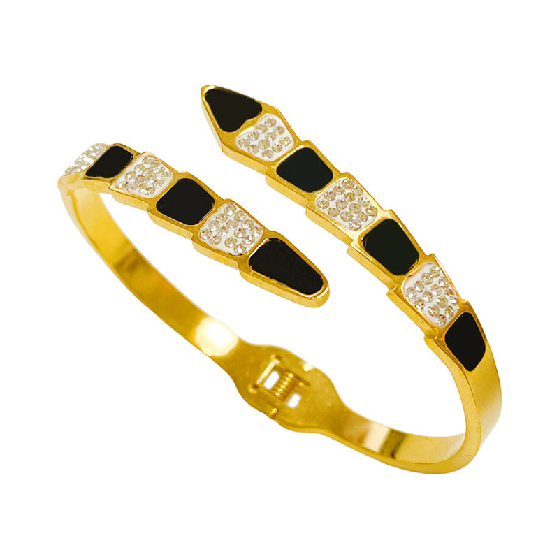 Minimalist Snake Shape Micro-Inlaid Cubic Zirconia Titanium Steel Snake Chain Bracelet