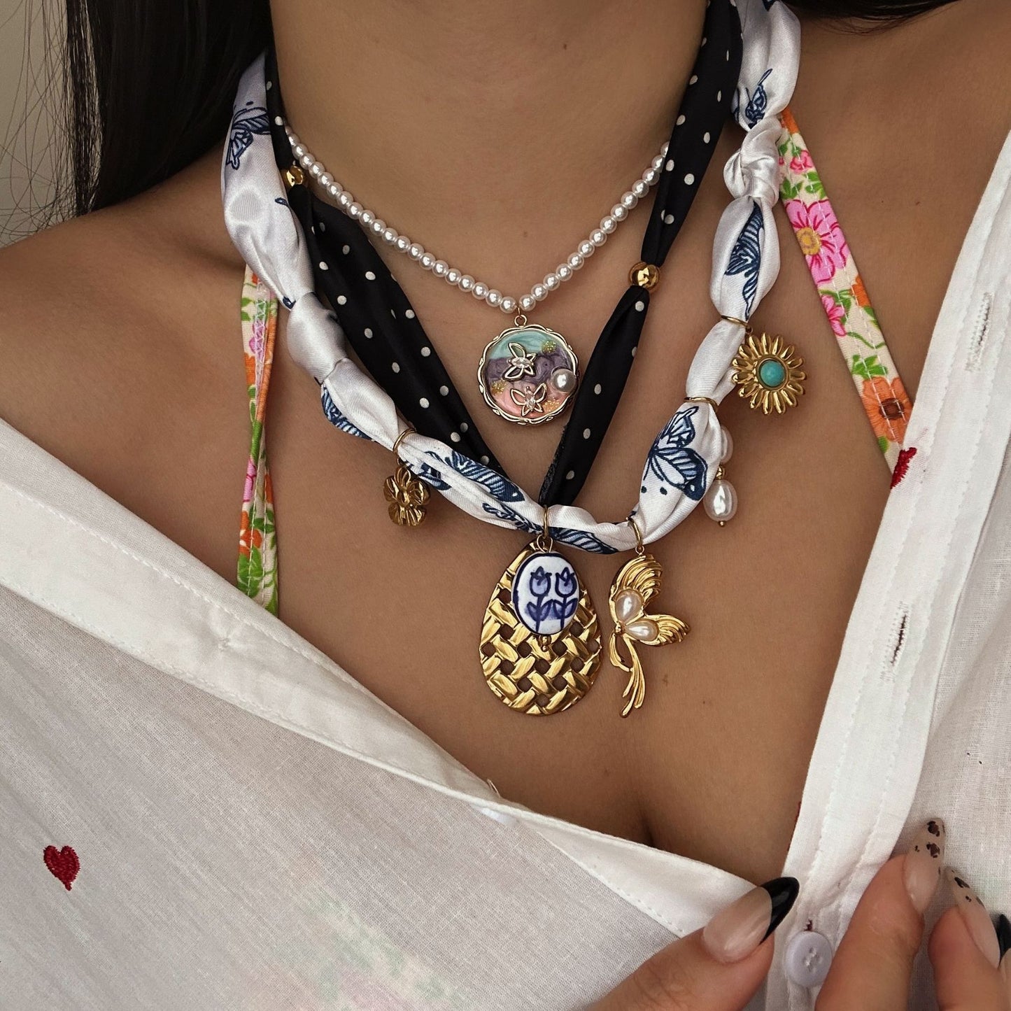 Casual Butterfly Stainless Steel Necklace with Pearl Inlay Plated Finish Unisex