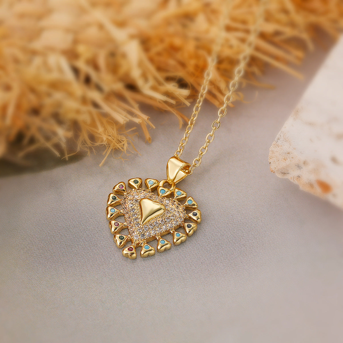 Minimalist Heart-Shaped Copper Pendant Necklace with Gold Plating and Zircon Accents for Women