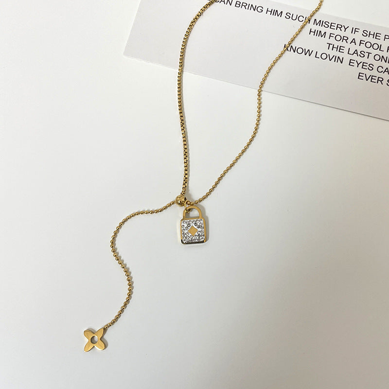 Minimalist Industrial Lock Pendant Necklace for Women Stainless Steel Geometric Clavicle Chain with Adjustable Length