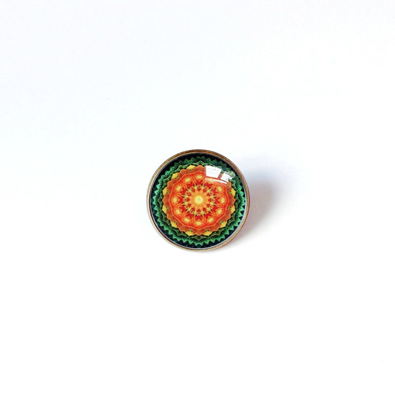 Broche floral vintage bohemio de mandala en latón con acabado chapado para mujeres y hombres