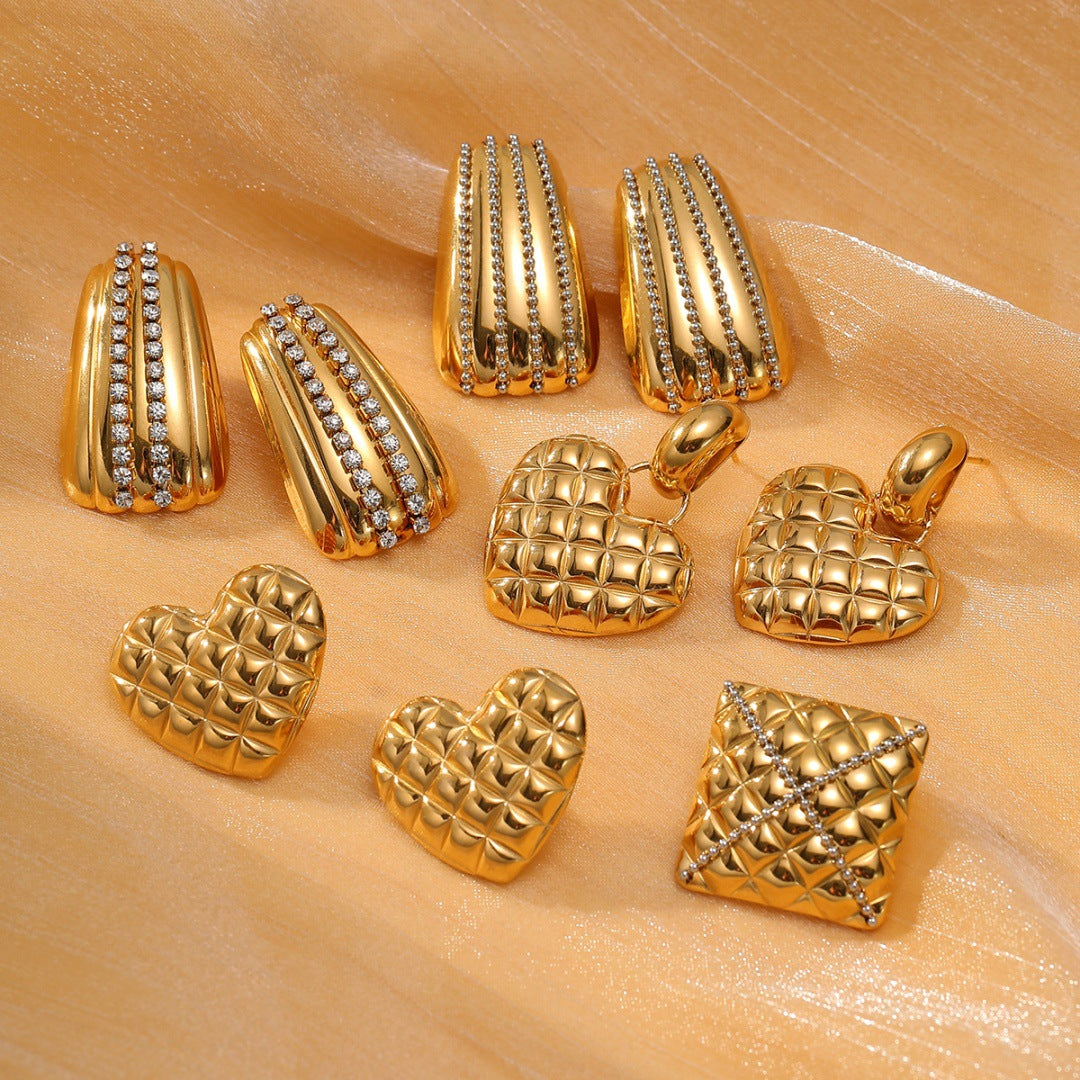 Orecchini a Cuore da Donna in Acciaio Inossidabile Stile Vintage con Placcatura in Oro 18K