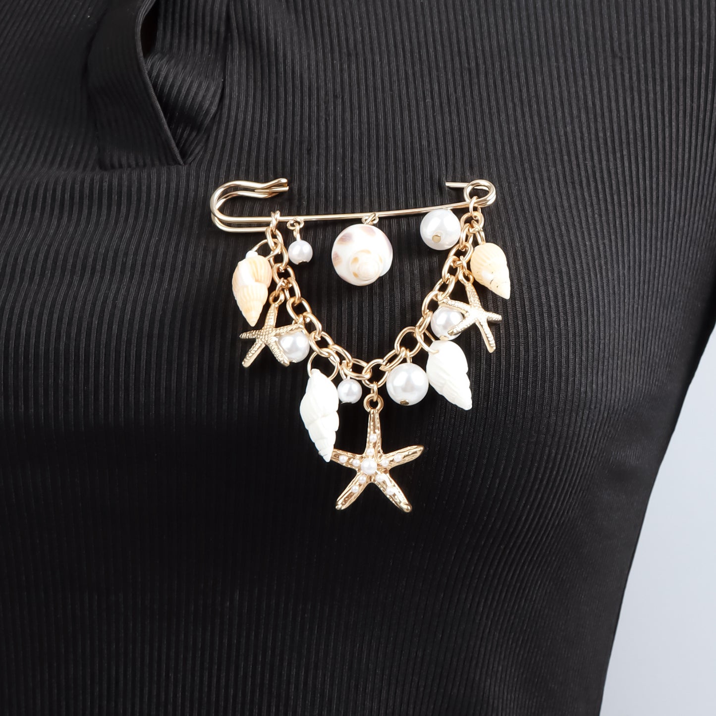Fashionable OL Style Geometric Alloy Brooch with Rhinestone Inlay and Pearl Accents for Women