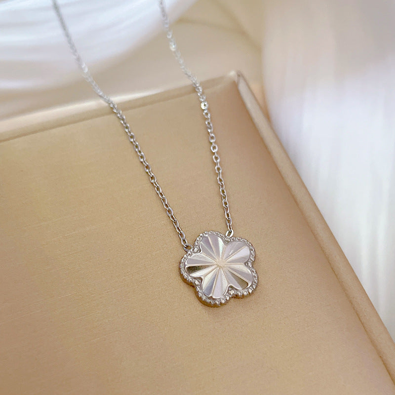 Minimalist Geometric Titanium Steel Pendant Necklace for Women and Men with Gold Plating and Delicate Locket Chain