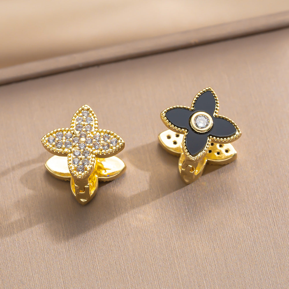 Orecchini a cerchio da donna in rame placcato oro 18K, geometrici, a forma di quadrifoglio irregolare, alla moda