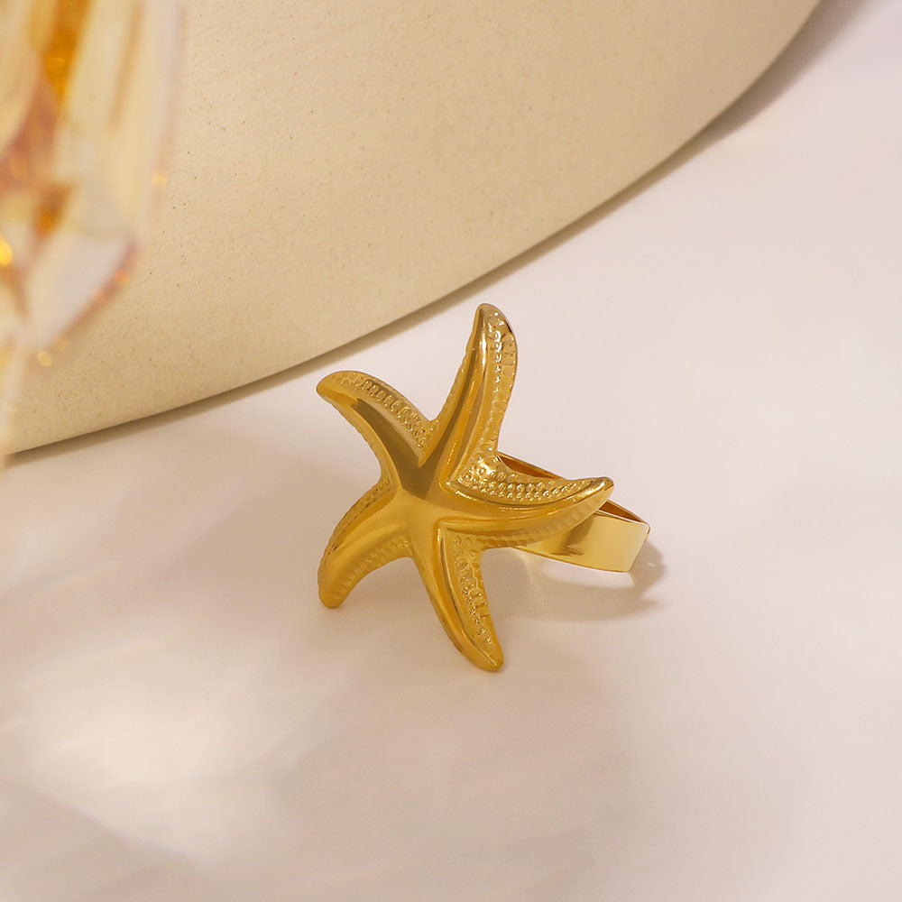 Anello Aperto da Donna a Tema Oceano Spiaggia Stella Marina Stile Ins in Acciaio Inossidabile con Placcatura in Oro 18K