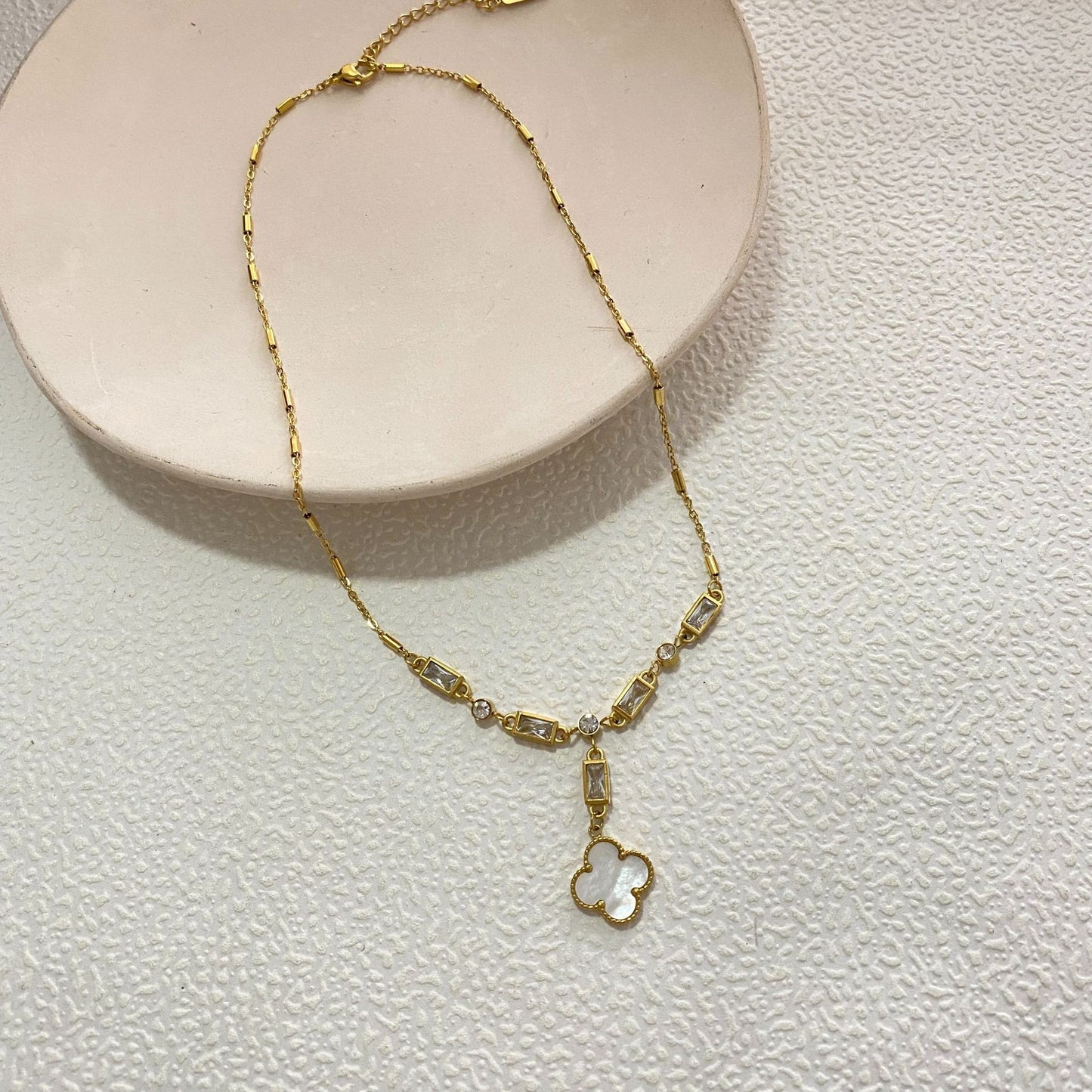 Minimalist Luxury Gold Plated Titanium Steel Four-Leaf Clover Cubic Zirconia Necklace for Unisex