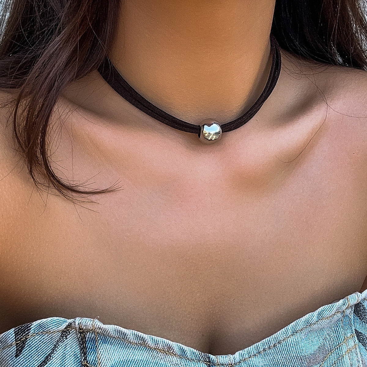 Collana Girocollo Minimalista Geometrica con Perline per Donna con Catena Metallica Regolabile e Finitura Galvanizzata