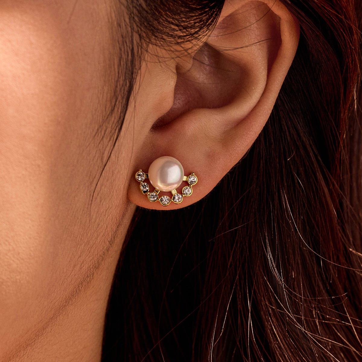 Pendientes de Acero de Titanio para Mujer con Perlas e Incrustaciones de Circonita, Estilo Francés Minimalista y Forma de Abanico