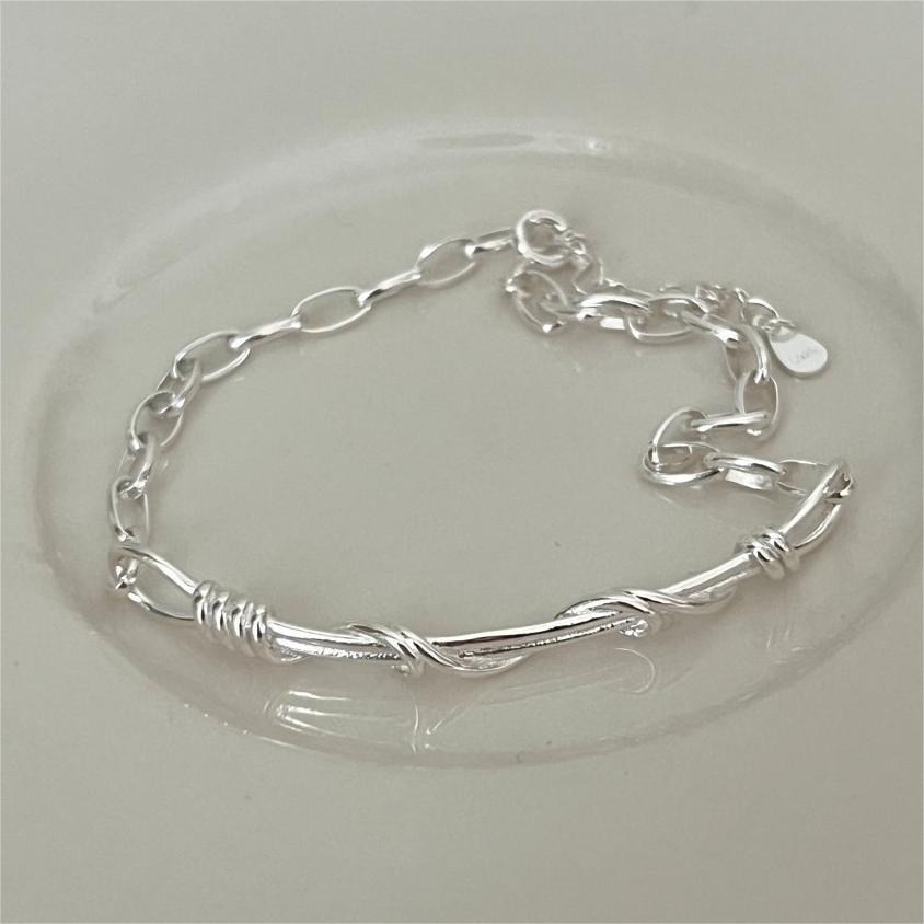 Bracciale in Filo Attorcigliato Intrecciato a Mano Geometrico Minimalista in Argento Sterling 925