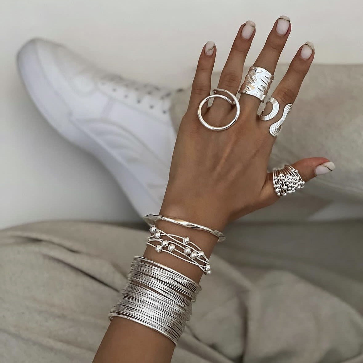 Bracciale e anello aperti in lega placcata con linea geometrica ovale, stile Sweet Cool Minimalista