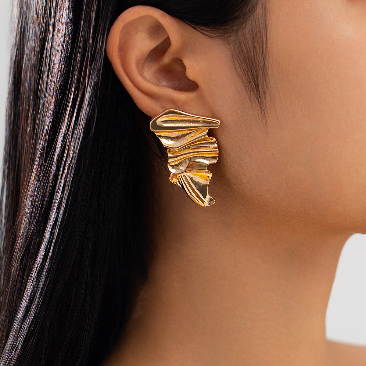 Exaggerated Geometric Pleated Zinc Alloy Plated Earrings for Women