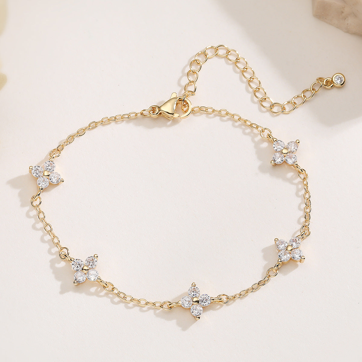 Minimalist 18K Gold Plated Brass Floral Geometric Cubic Zirconia Inlay Bracelet for Women