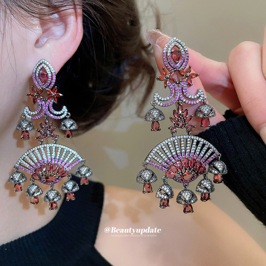Pendientes con forma de abanico de circonita de estilo vintage de alta resistencia para mujer con postes de acero inoxidable y estética artística retro