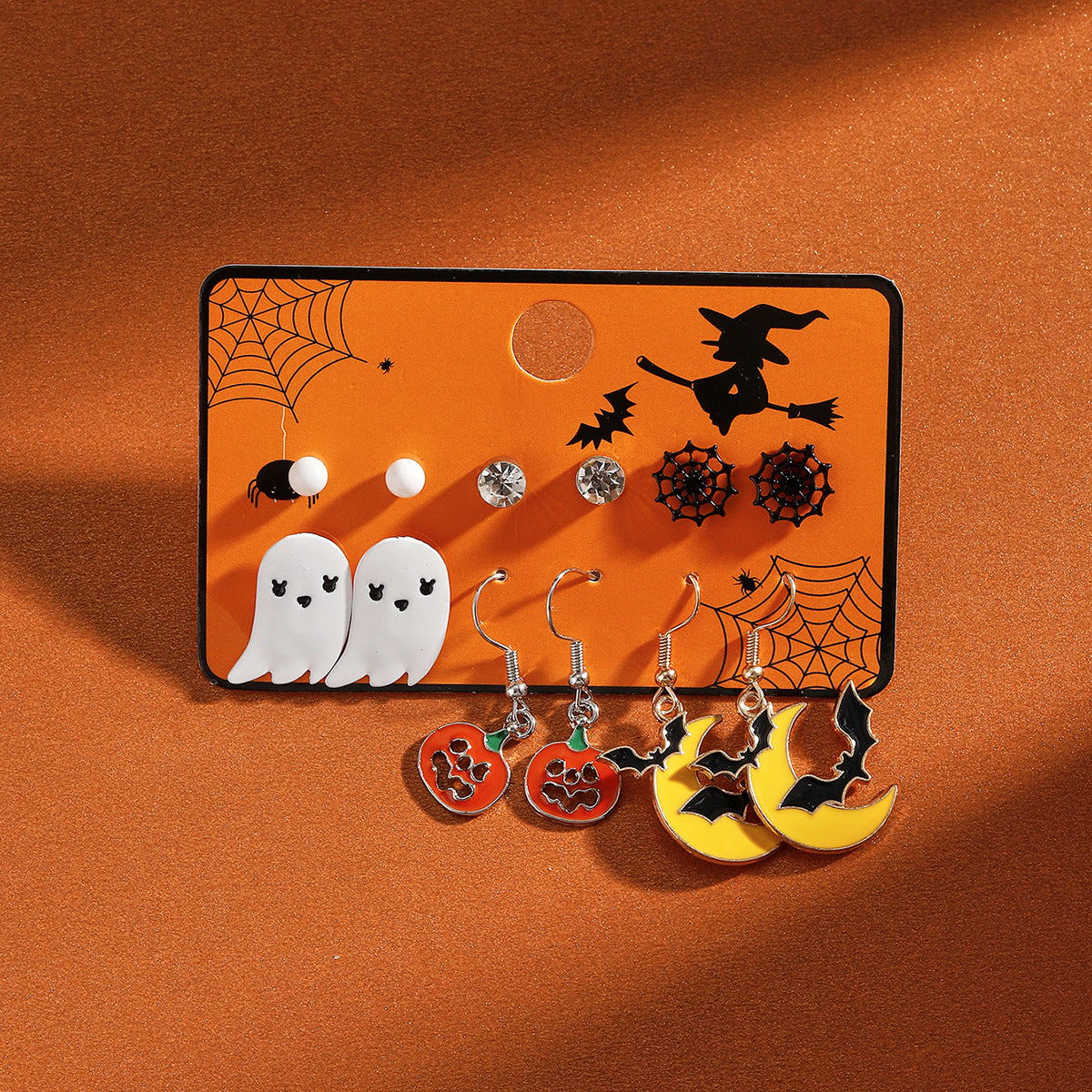 Juego de pendientes de tuerca de calabaza, fantasma y murciélago de Halloween estilo caricatura oscura en aleación con postes de acero inoxidable