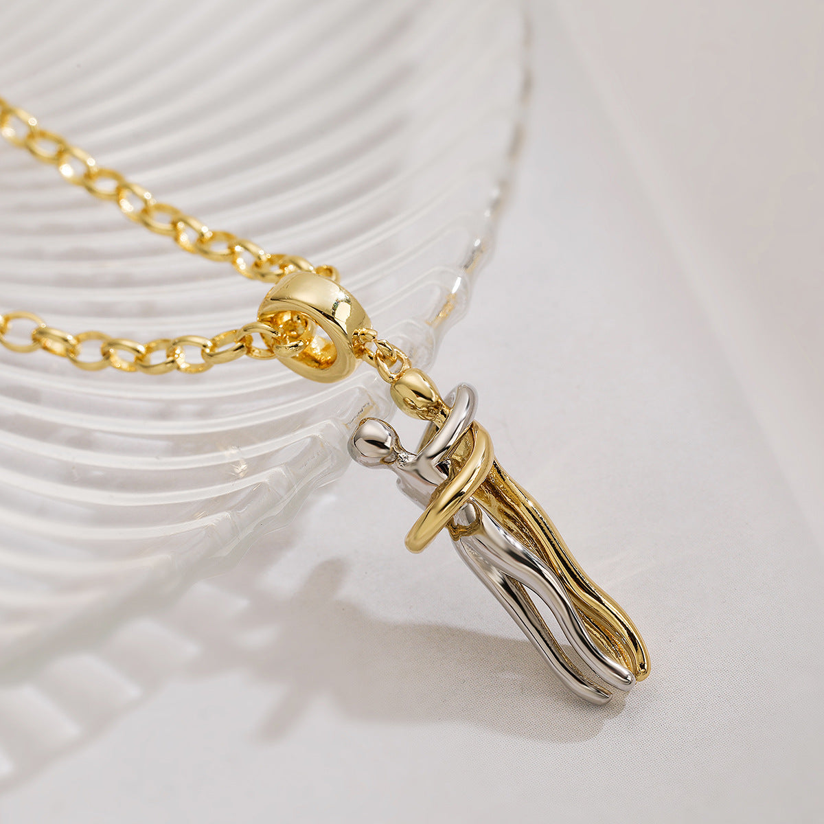 Collana Pendente Irregolare Geometrica Minimalista da Donna, con Catena in Rame e Medaglione