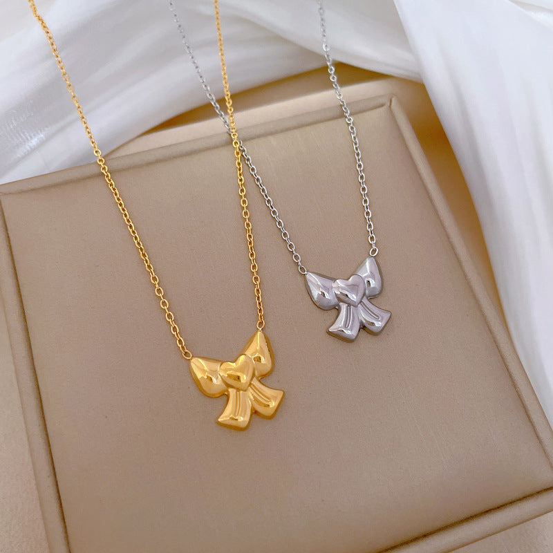 Minimalist Bowknot Heart Pendant Necklace for Women in Titanium Steel with Gold Plating, Clavicle Chain