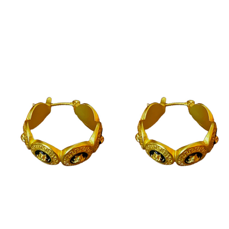 Vintage-Style Geometric C-Shaped Alloy Earrings with Electroplated Finish for Women