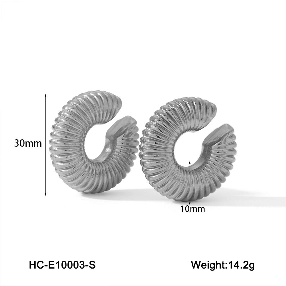 Geometric Hollow Ear Clip for Women in Stainless Steel with Gold Plating and Hammered Texture