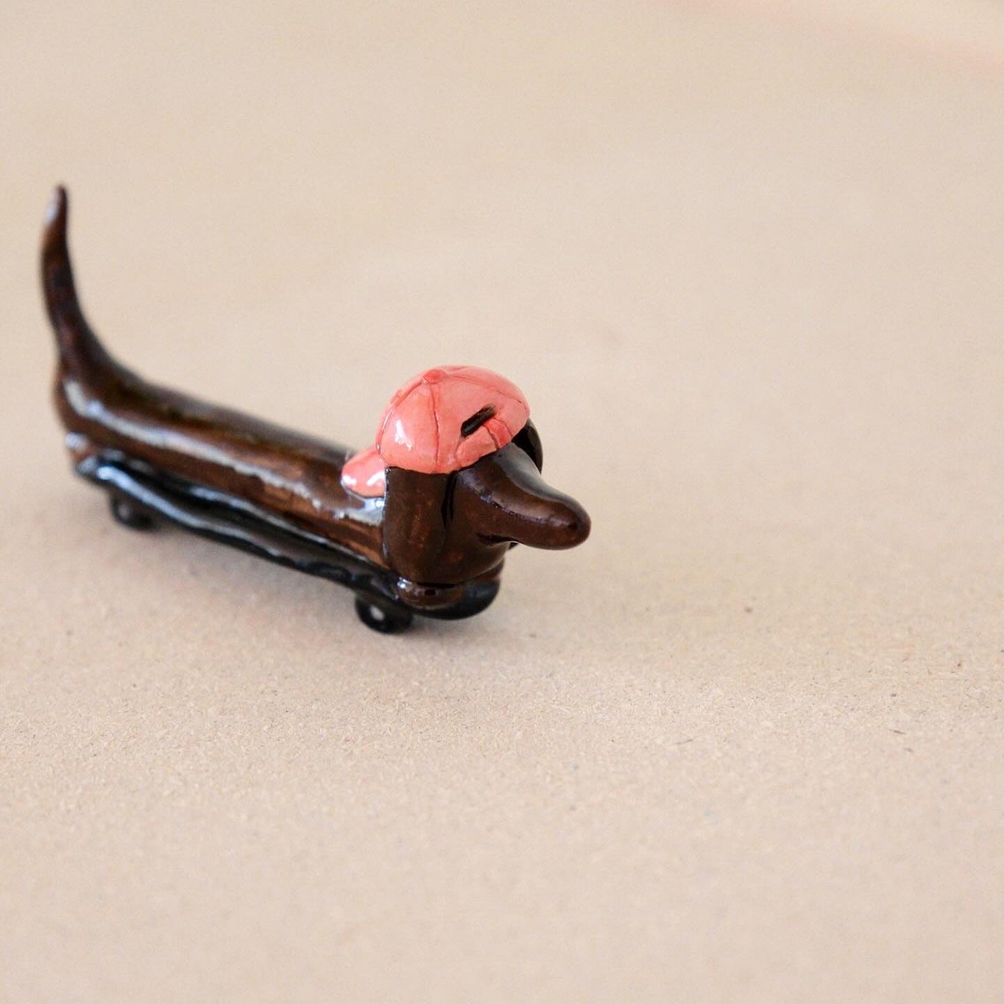 Vintage Cartoon Dachshund Animal Brass 18K Gold Plated Drip Oil Charm Bar for Women