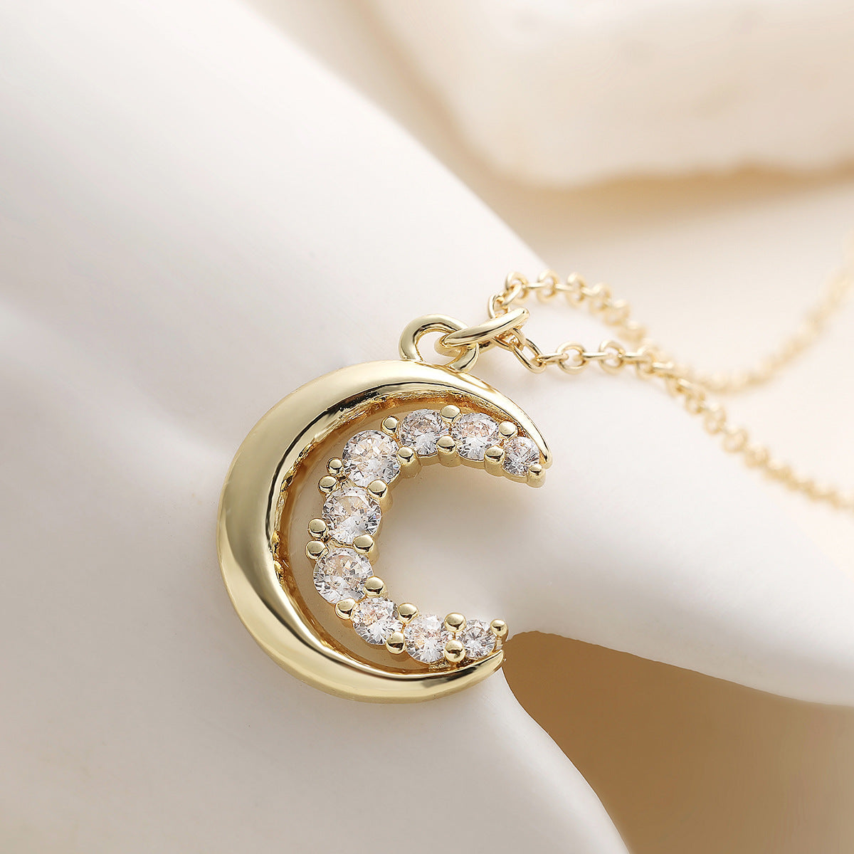 Minimalist Elegant Gold Plated Brass Heart Moon Geometric Pendant Necklace with Cubic Zirconia for Women