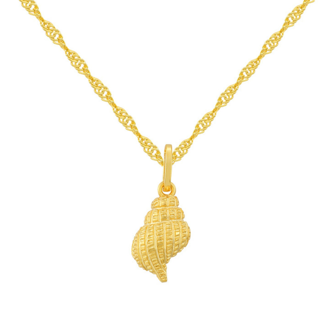 Vintage Seashell Pendant Necklace in Gold-Plated Copper with Titanium Steel Shell Charm, Beach-Inspired Minimalist Design for Unisex Wear