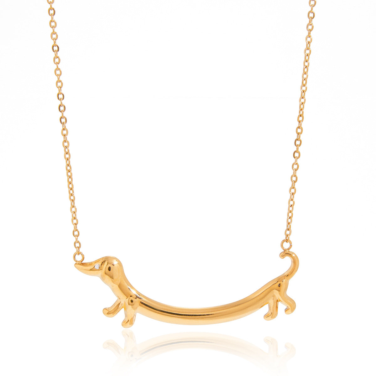 Collar con colgante de perro salchicha minimalista de acero de titanio con chapado en oro al vacío PVD para mujer