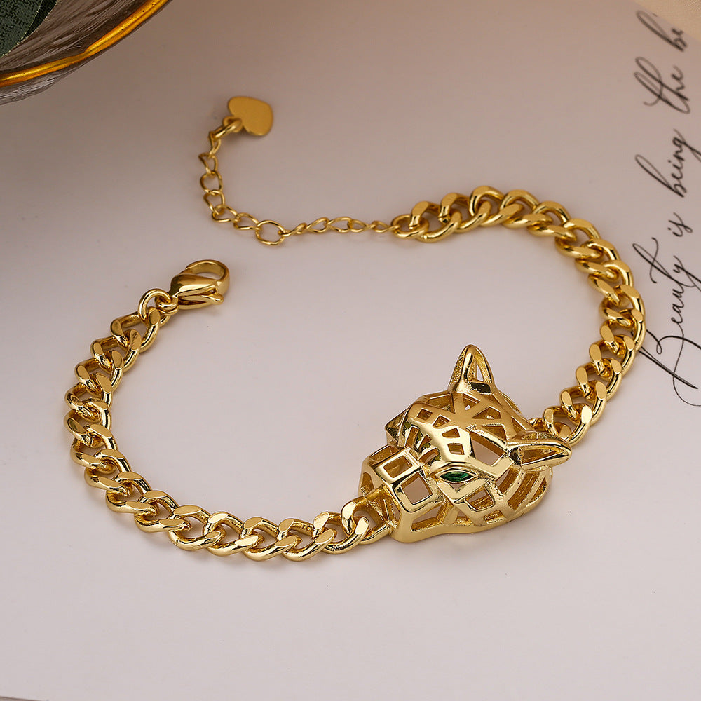 Elegante bracciale a catena cubana con ciondolo a leopardo da donna, realizzato in ottone con placcatura in oro e incastonatura micro-pavé