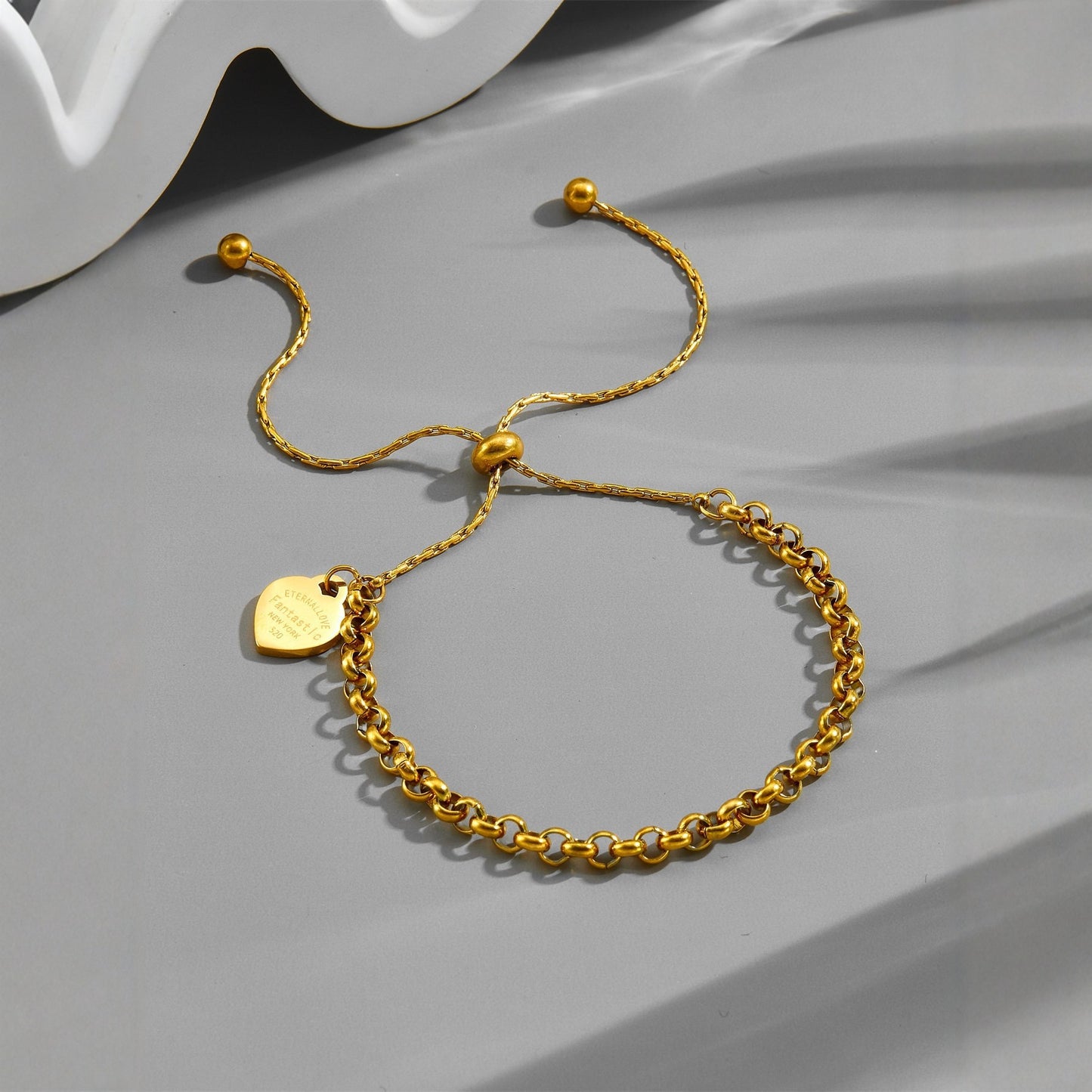 Sweet Minimalist Heart Shaped Stainless Steel Gold Plated Adjustable Bracelet for Women