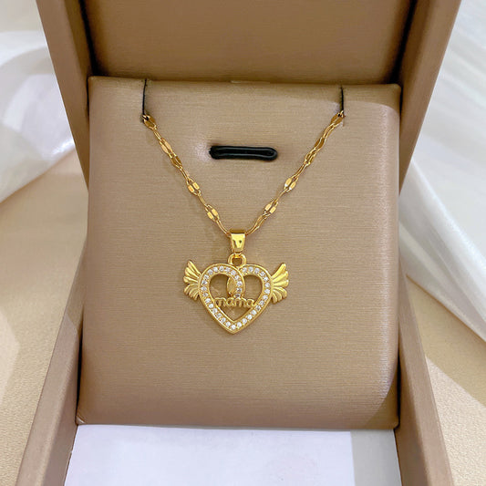 Collar con colgante minimalista de corazón de ángel para mujer en acero de titanio con acabado chapado, delicada cadena de clavícula