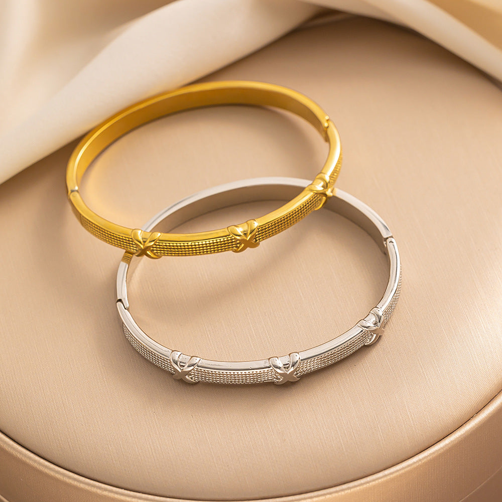 Minimalist Titanium Steel Bracelet with Vacuum Electroplated Smooth Finish Geometric Oval Shape Hypoallergenic Jewelry