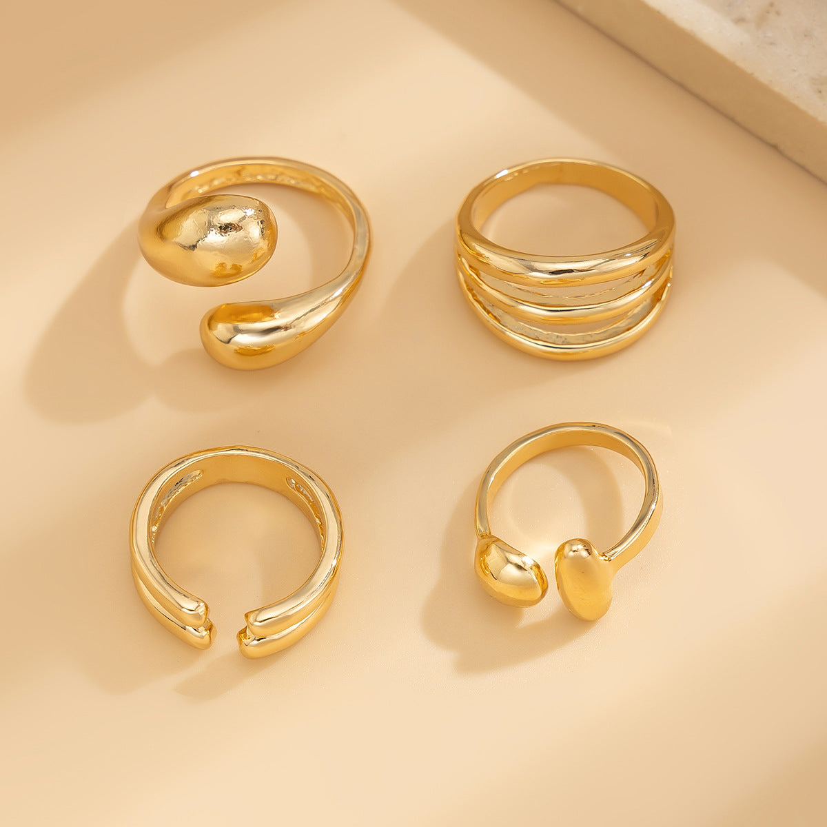Sweet Geometric Baroque Pearl Alloy Plated Ring Set for Women