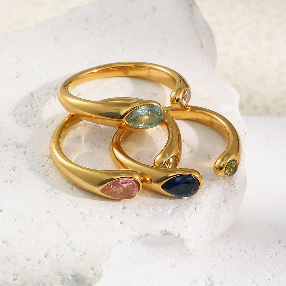 Anillo abierto minimalista de acero inoxidable chapado en oro de 18 quilates con diseño de cabeza de serpiente de circonita para mujer