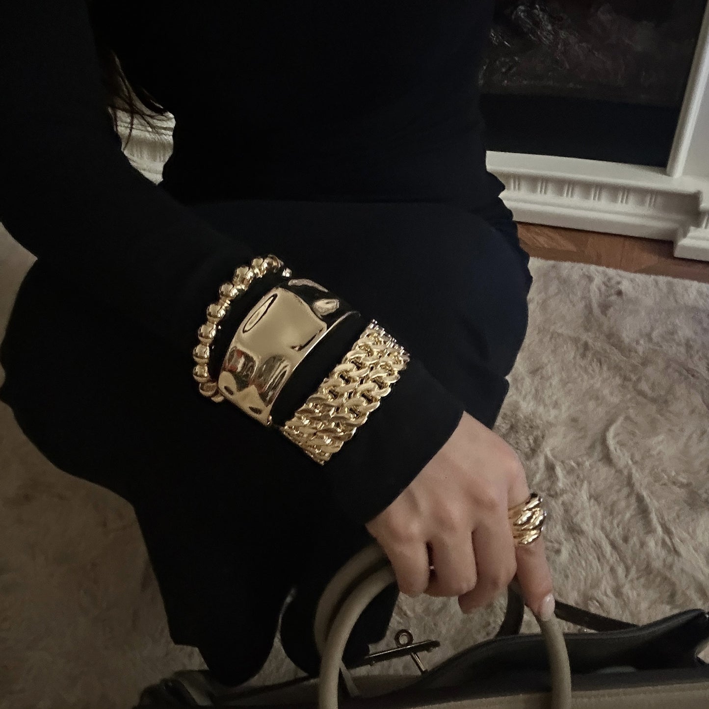 Bracciale rigido aperto in lega geometrica placcata alla moda