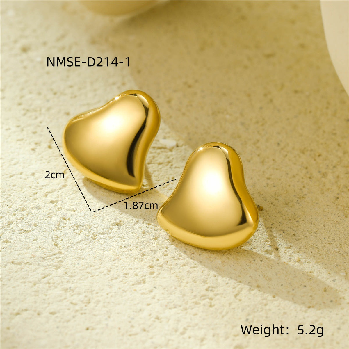 Fashionable Heart-Shaped Stainless Steel Stud Earrings with Plated Finish for Women