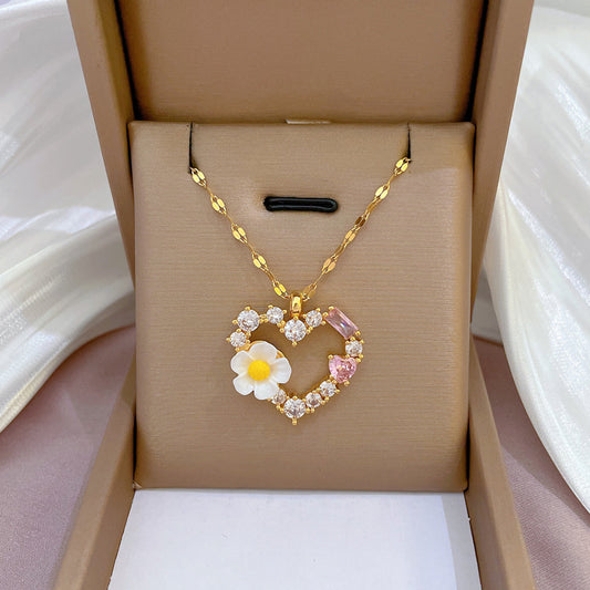 Collar Minimalista de Acero de Titanio con Corazón, Circonita Micro-Engastada, Colgante de Cobre Chapado en Oro, Diseño Floral y Geométrico