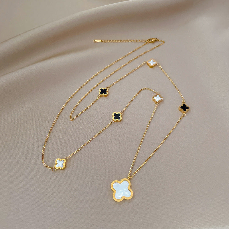 Collana con Ciondolo Trifoglio Portafortuna Minimalista in Acciaio al Titanio Placcato Oro per Donna e Uomo