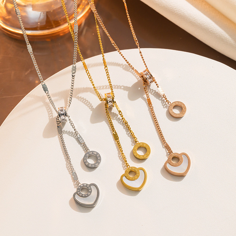 Collar minimalista de acero de titanio chapado en oro de 18 quilates con colgante de nácar en forma de corazón para mujer