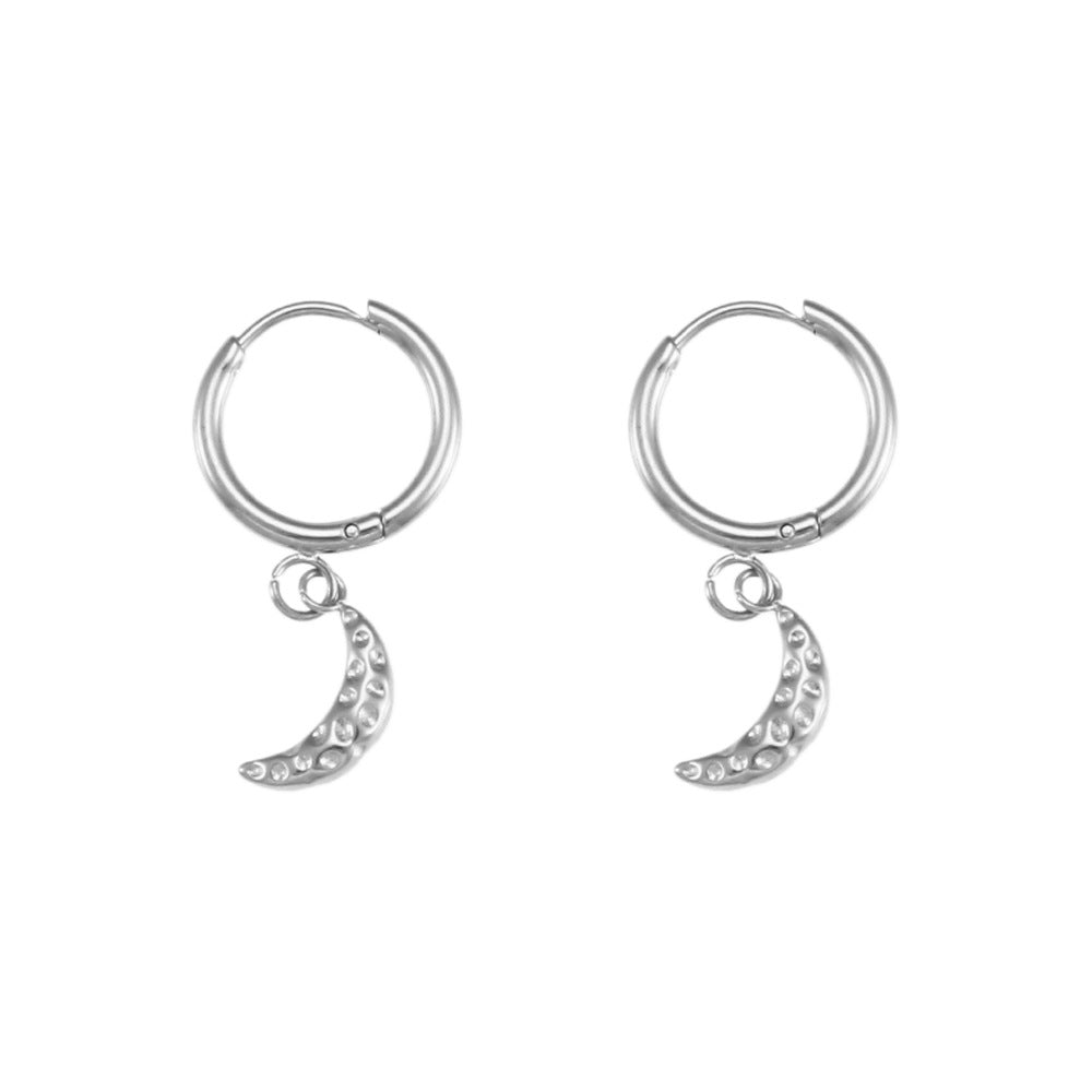 Vintage-Inspired Irregular Heart-Shaped Stainless Steel Earrings with 18K Gold Plating and Fringe Detail