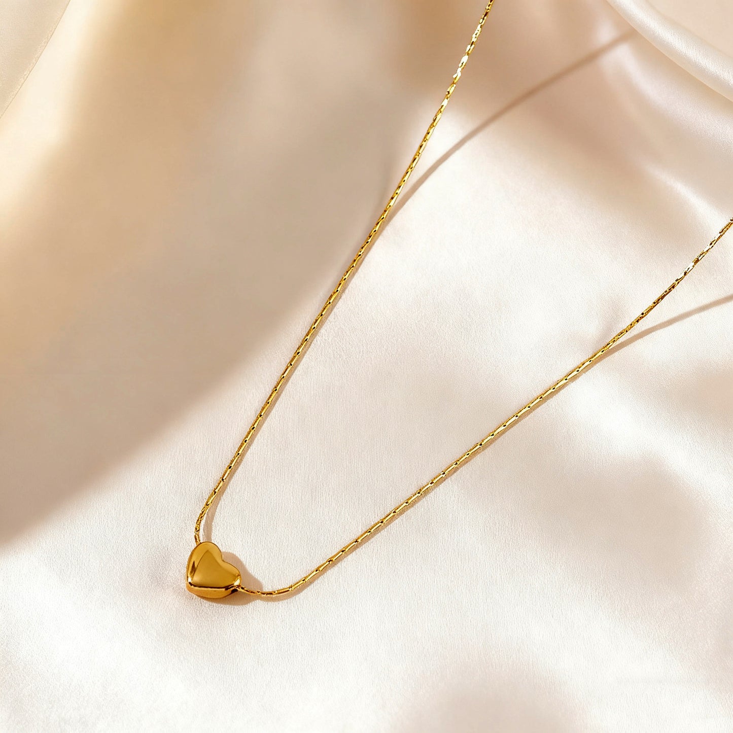 Elegante Collana da Donna in Acciaio Inossidabile con Cuore Placcato Oro 18K