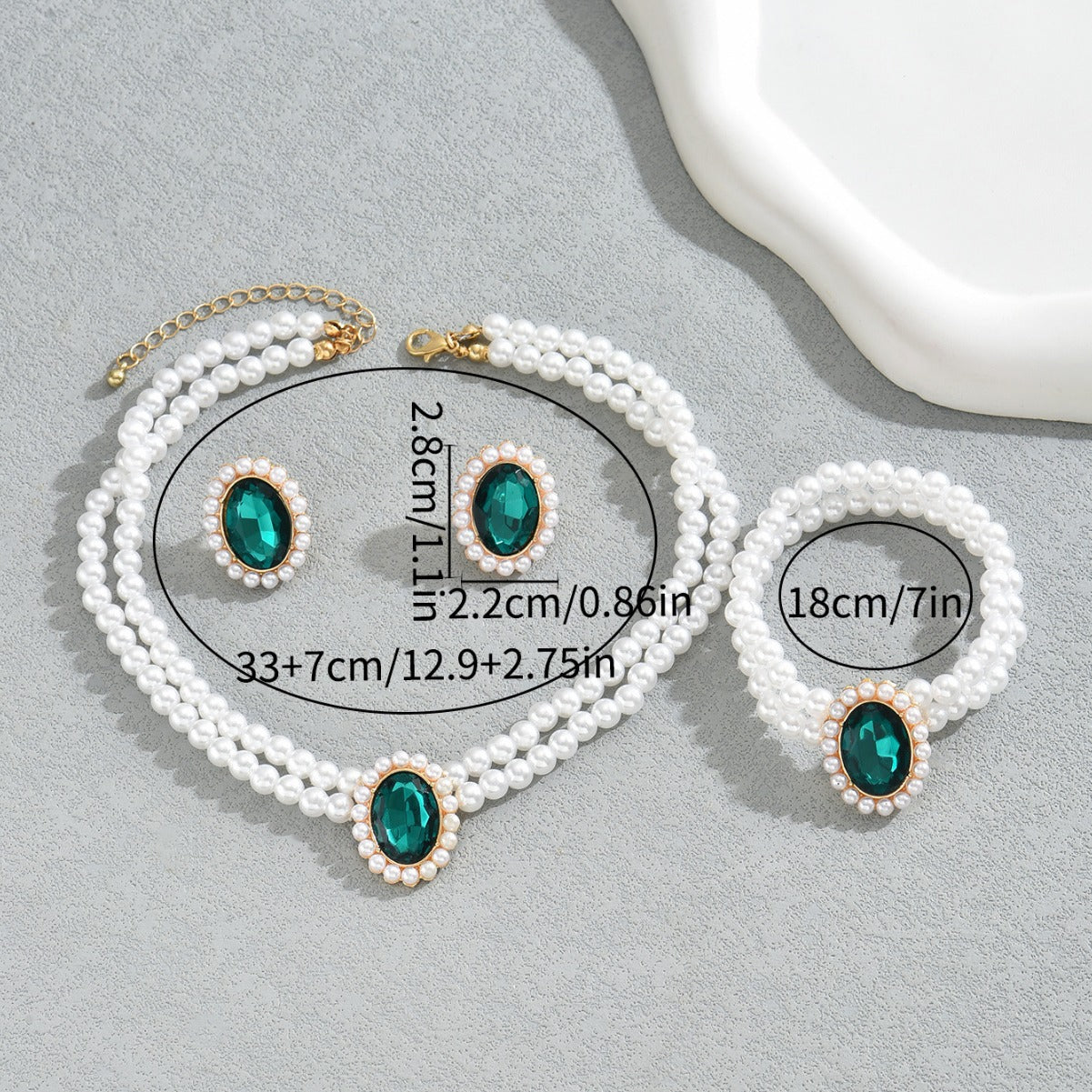 Juego de Collar y Pendientes de Cobre Geométricos Minimalistas para Mujer con Incrustaciones de Diamantes de Imitación y Cadena con Perlas